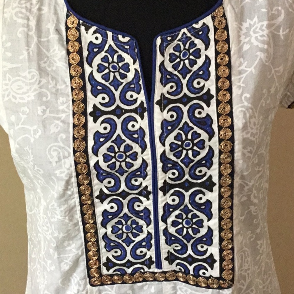 Trishaa Women’s Blue White Gold Embroidered Indian Ethnic Dress Size S NWT - Picture 6 of 10